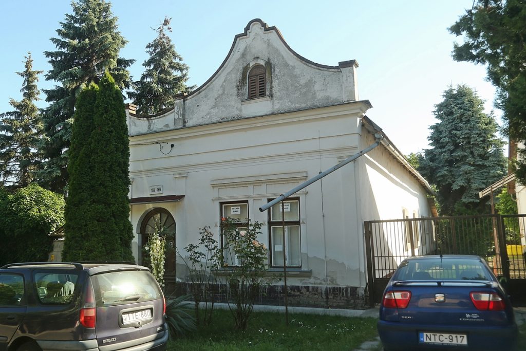 Tornyos módos gazda háza _Zárda u.